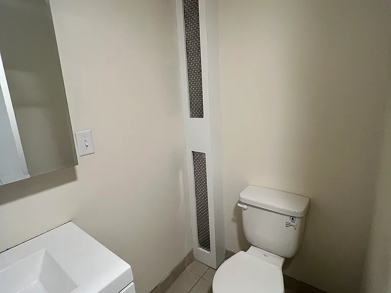 10 Barrows St #4 — Photo 9
