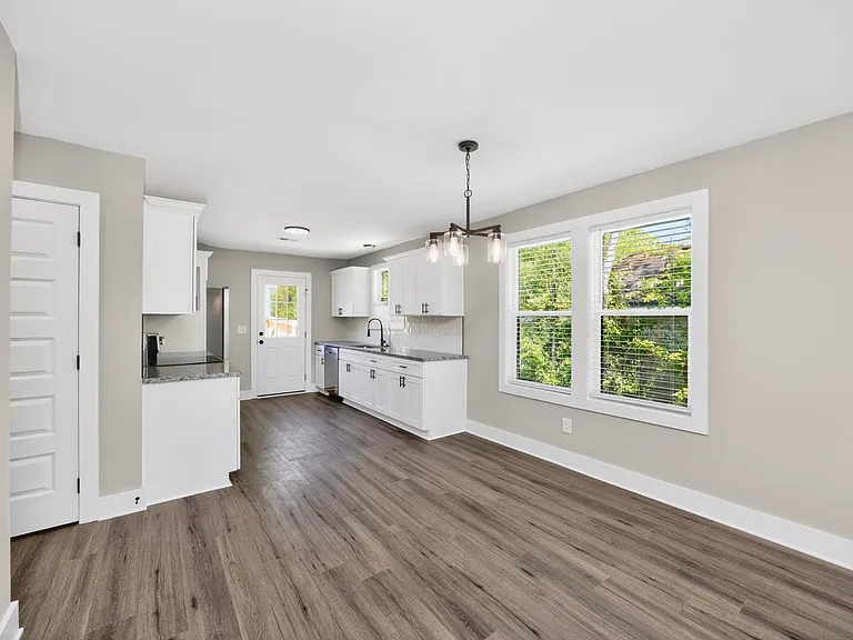 206 Ross Ave #110 — Photo 12