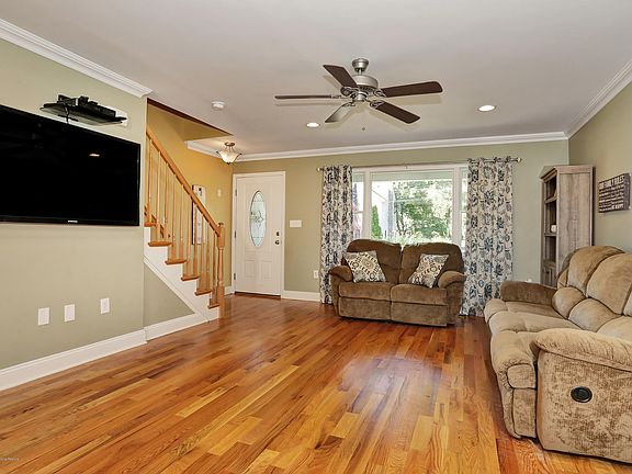 5th image of 55 W Roosevelt Cir