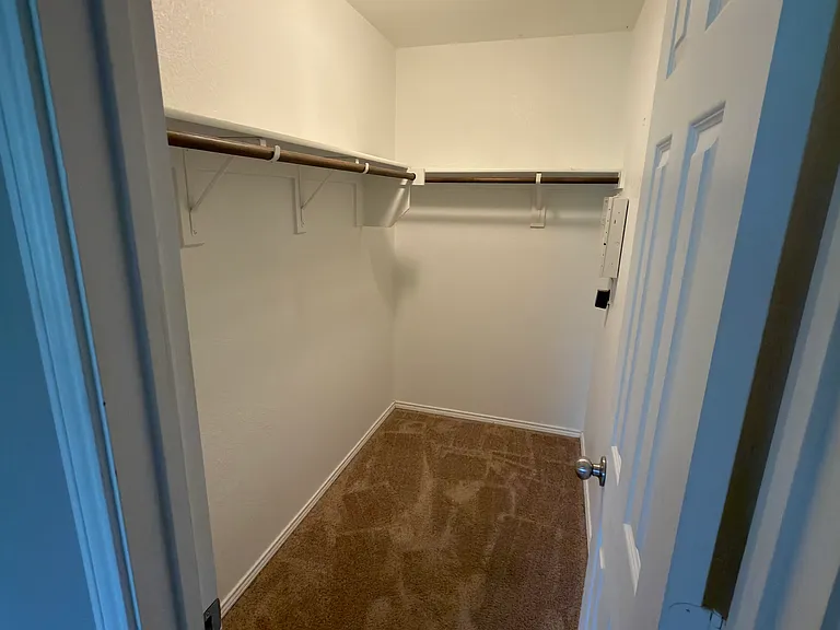 916 Rivers Creek Ln — Photo 19