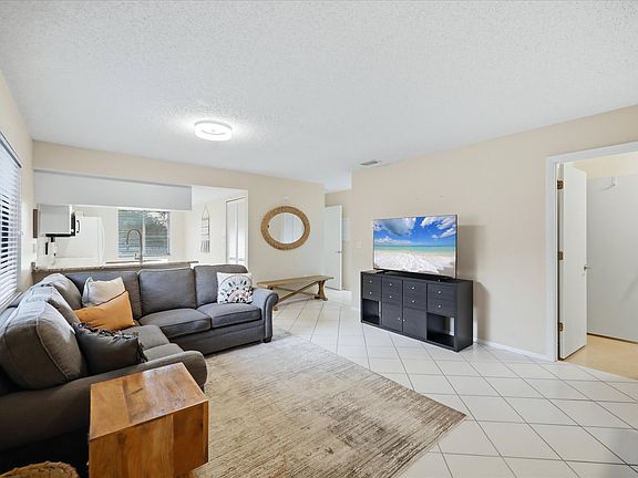2nd image of 7858 Eagle Creek Dr
