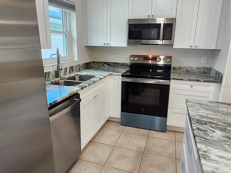 15414 Avalon Ave #2 — Photo 12