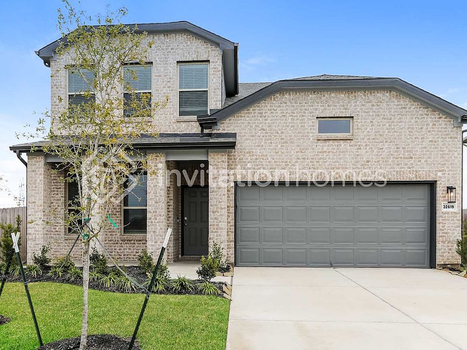 1st image of 32619 Pearl Rose Dr