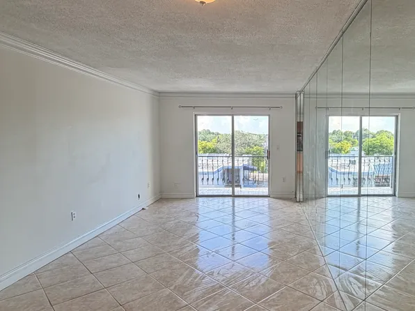 3181 SW 13th St, Miami, FL