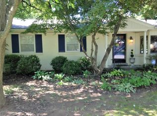 9302 Hudson Ln, Louisville, KY 40291