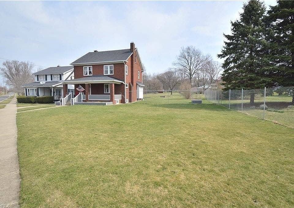 1st image of 25 Woodland Ave