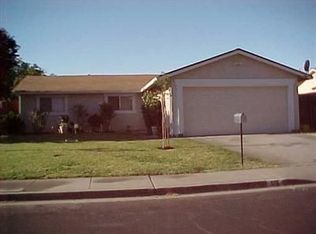 516 Redwood Dr, Vacaville, CA