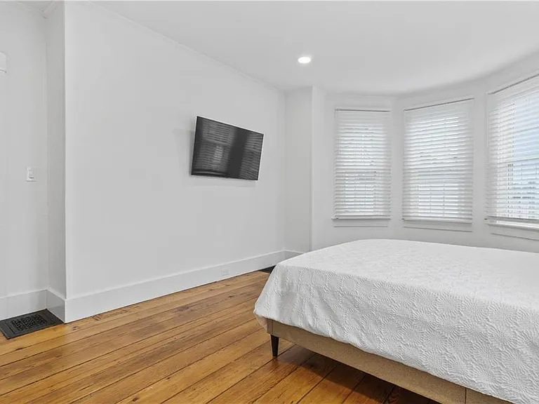 13 Sherman St — Photo 13