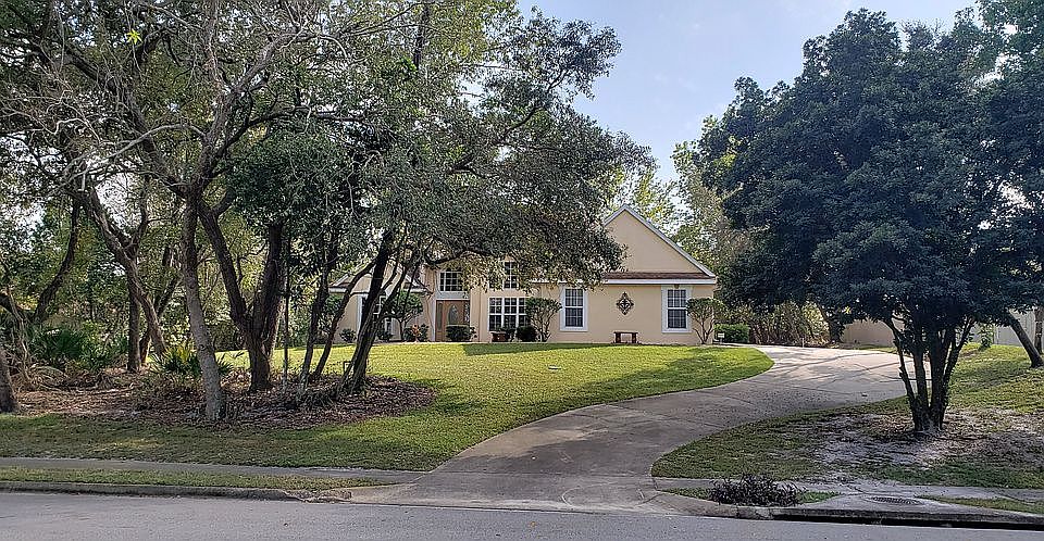 2nd image of 1030 W Seagate Dr