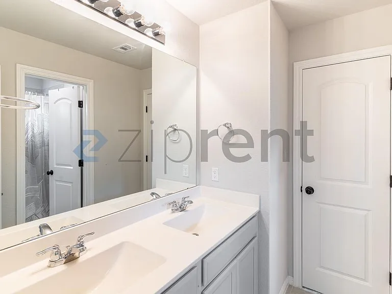 113 Contrada Grace Ln — Photo 17