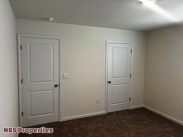 12309 Manhattan Ln — Photo 36