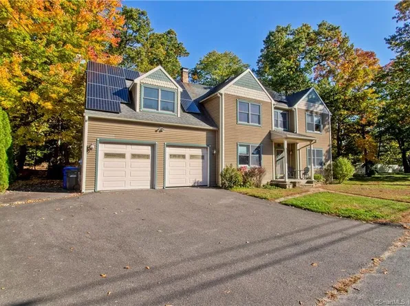 3 Pine Street, Ellington, CT 06029