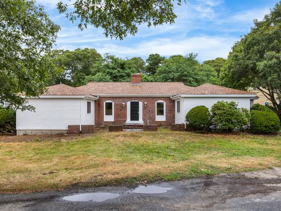 100 Arbor Way, Hyannis, MA 02601