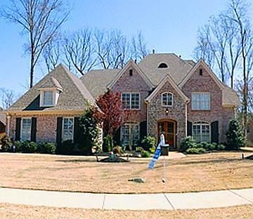 2nd image of 1018 Smoky Oaks Ln