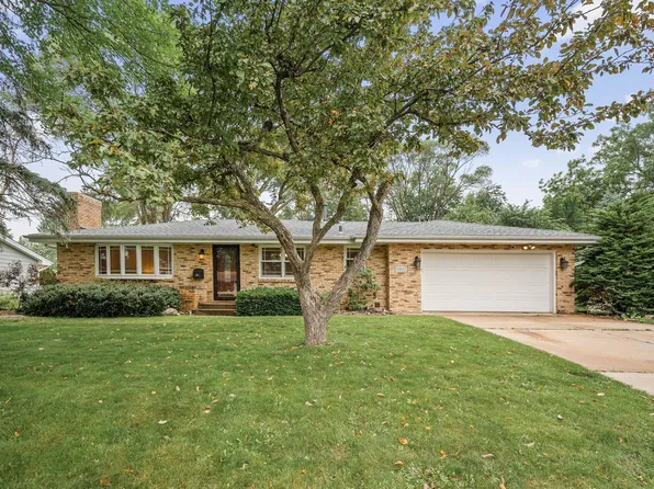 10832 Upton Ave S, Bloomington, MN 55431