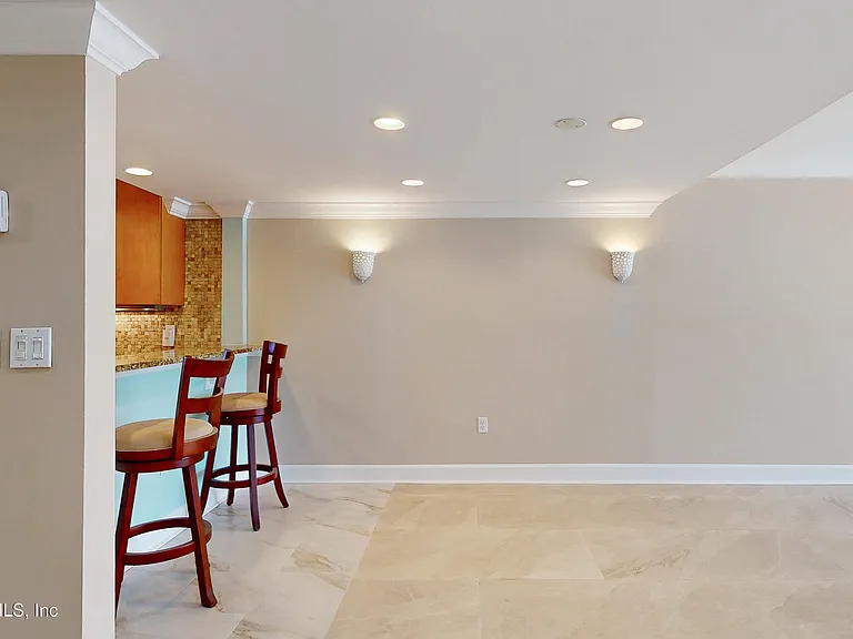 2100 Ocean Dr #Penthouse 2 — Photo 30