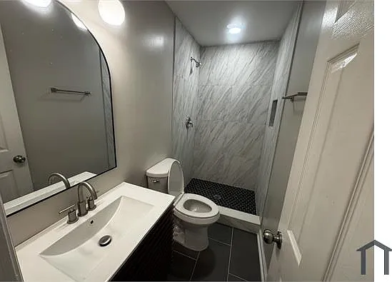 3 bed, 1350 sqft, $2,350 — Photo 3