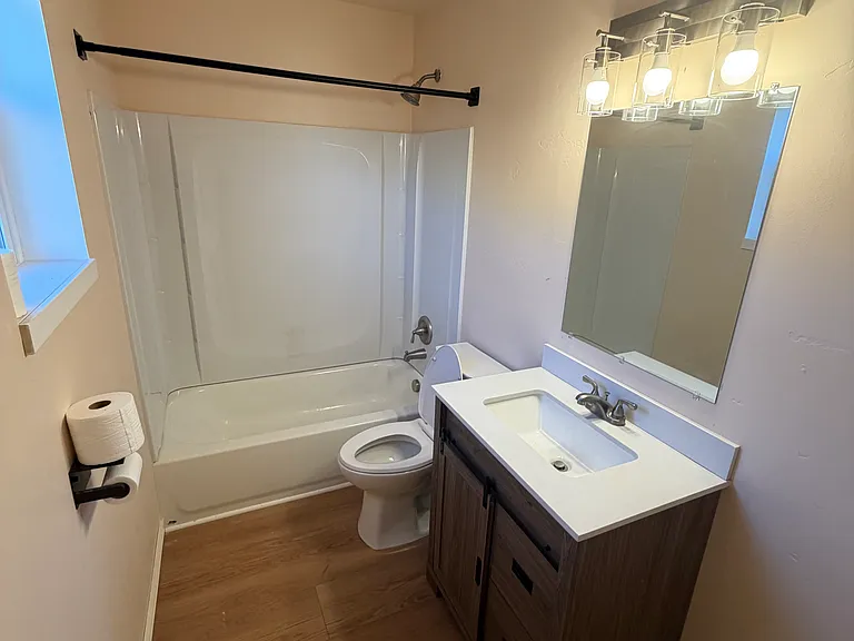 190 E 4380 N — Photo 16