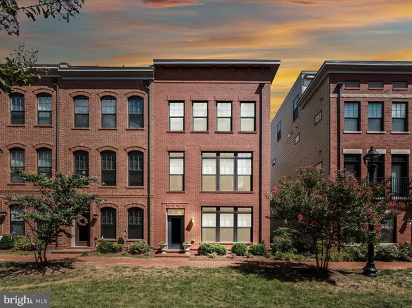 411 Bicksler Sq SE, Leesburg, VA 20175