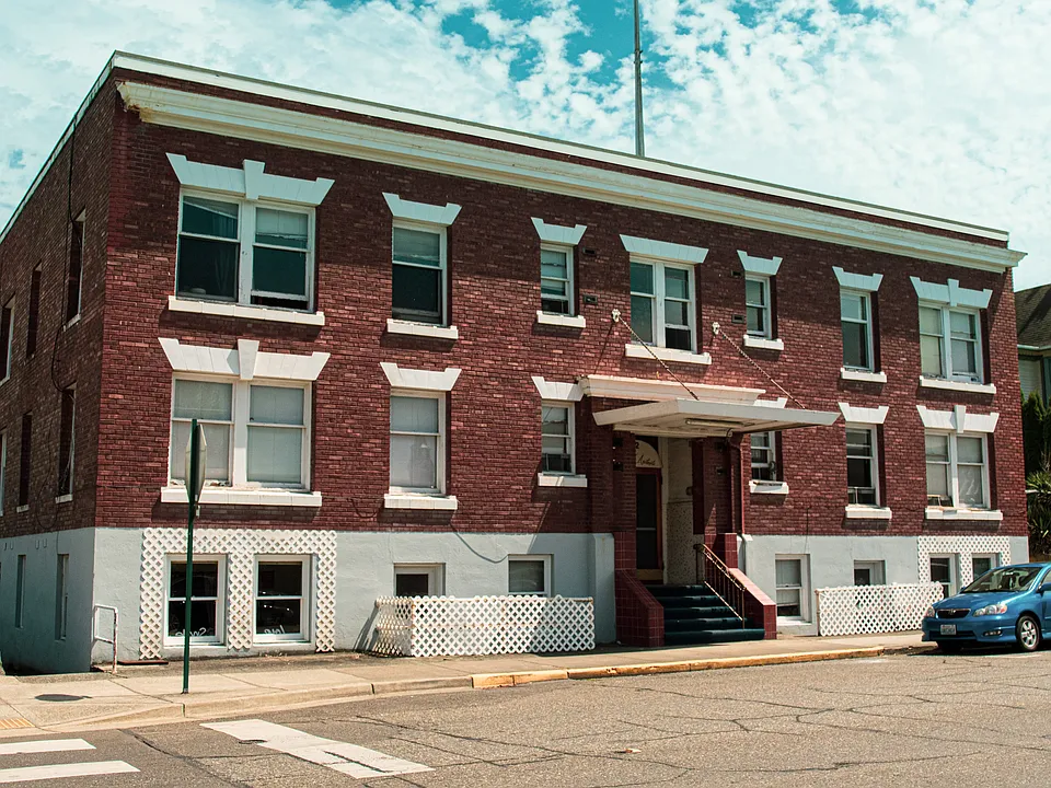 Glencairn Apartments