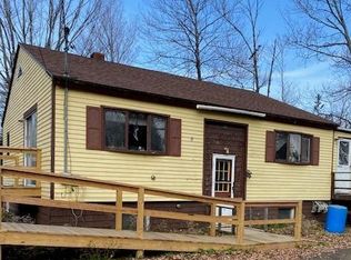 194 Charleston Rd, Dexter, ME 04930