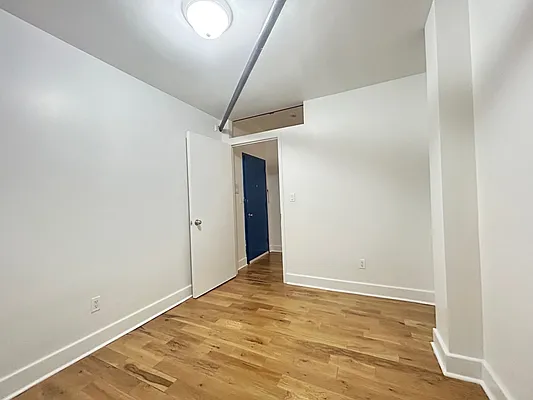 Rented by Dream Space Realty | media 11