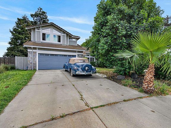 2nd image of 1011 Amanda Cir