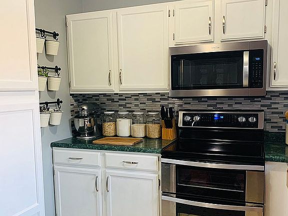 5th image of 4527 Clifton Ln