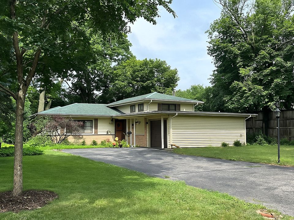 1st image of 1348 Pinehurst Dr