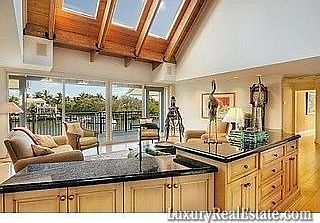 1st image of 2325 Gordon Dr