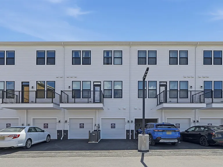 400 Willow Ave #409 — Photo 25