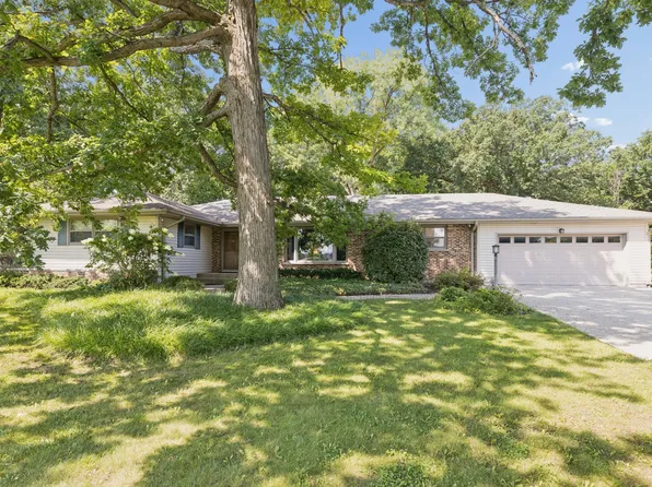 1655 Wagner Rd, Batavia, IL 60510