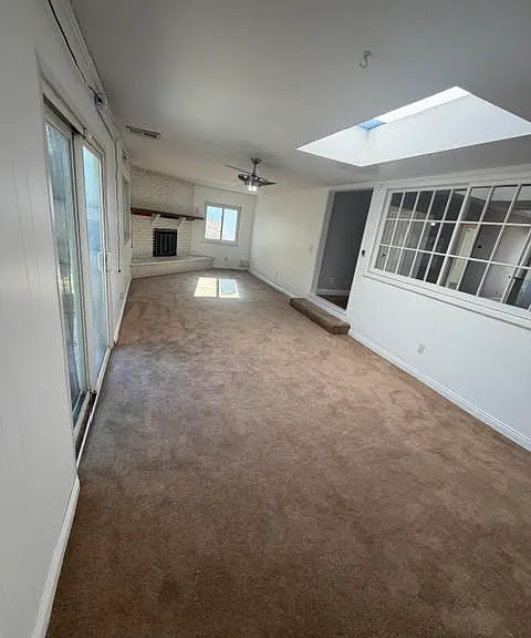 624 W Woodcrest Ave — Photo 12