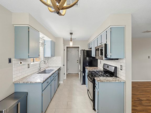 5th image of 11214 Prairie Dove Cir