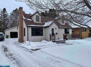519 E 38th St, Hibbing, MN 55746