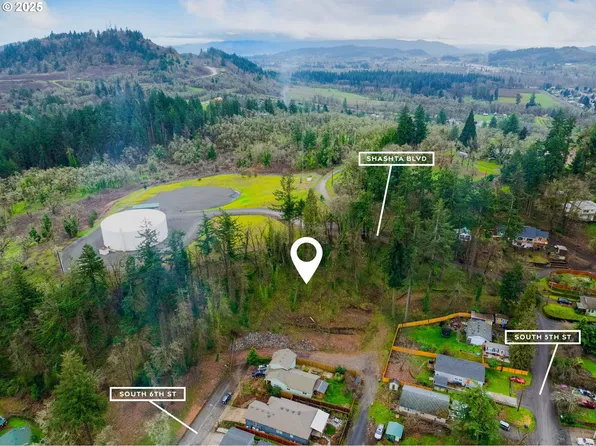 540 S 6th St, Springfield, OR 97477