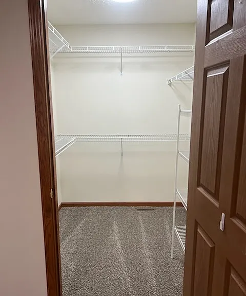 4-B Primary Bdrm walk-in closet