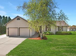 305 W Freidel Dr, Marshall, WI 53559