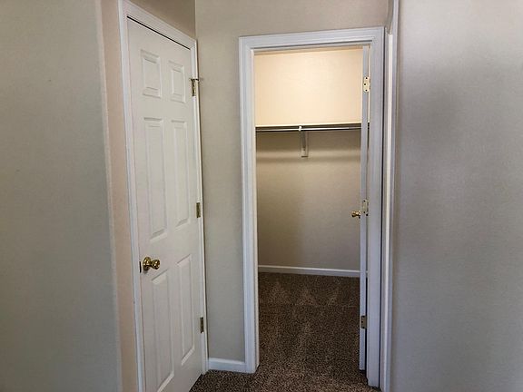 5th image of 126 Beacon Way Unit 2E