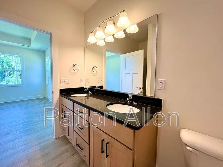 117 N Christie Ct — Photo 15