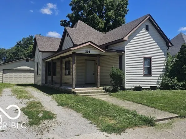 204 E Sherman St, Windfall, IN 46076