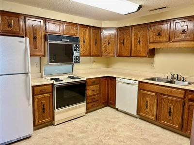 190 Cottage Grove Ave SE APT 206, Cedar Rapids, IA, 52403