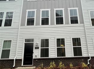 5011 Rill Ct, Charlotte, NC 28262