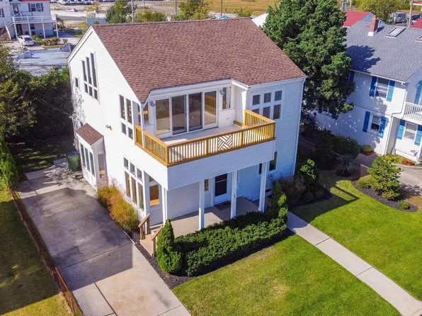 207 E Plaza Pl, Egg Harbor Township, NJ 08232