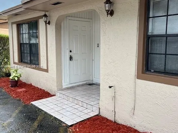 7810 Pembroke Rd, Hollywood, FL 33023