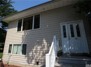 131 Kruze St, Franklin Square, NY 11010