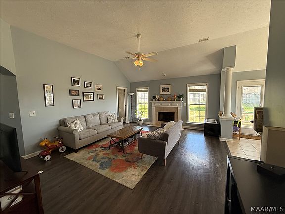 2nd image of 650 Little Farm Rd