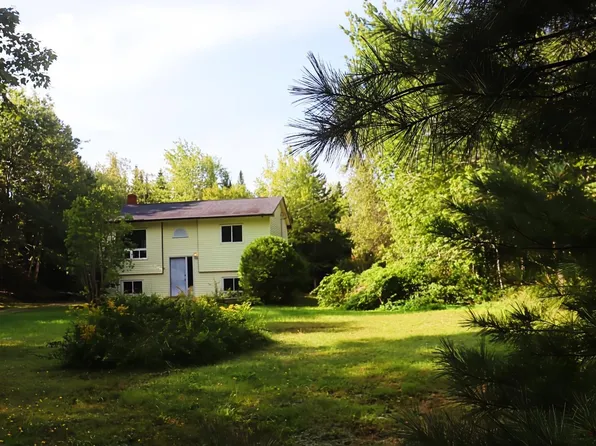 151 Grant Lake Rd, Chester, NS B0J 1K0