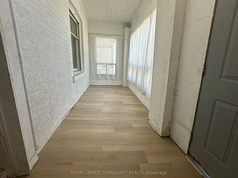 80 Eldon Ave — Photo 10