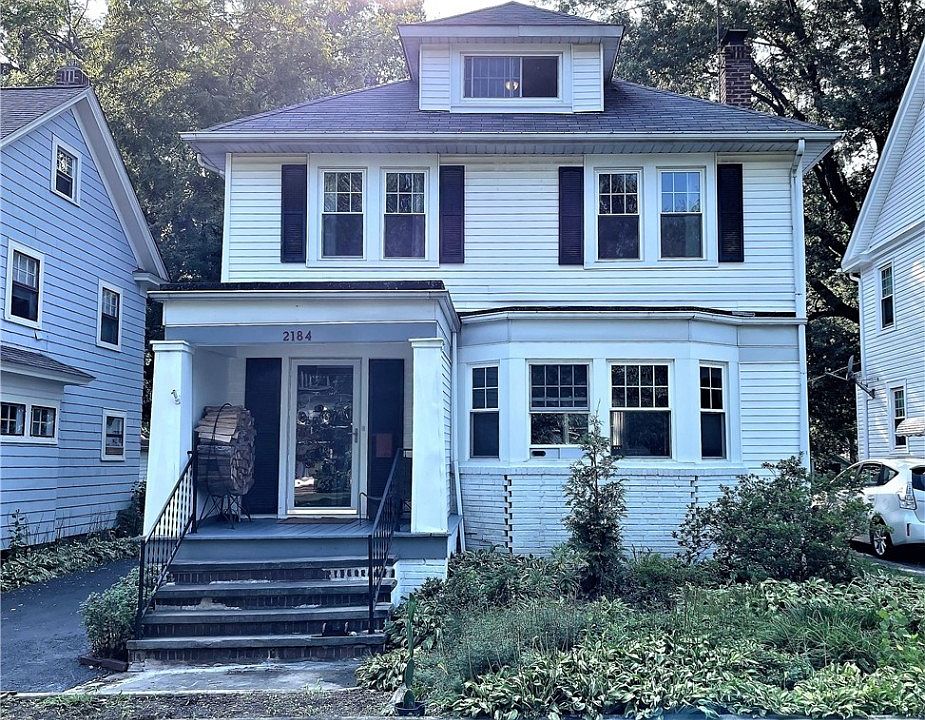 1st image of 2184 Cottage Grove Dr